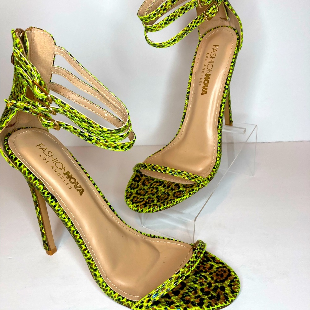 FASHION NOVA Neon Snake Print 4.5” Heels size 7